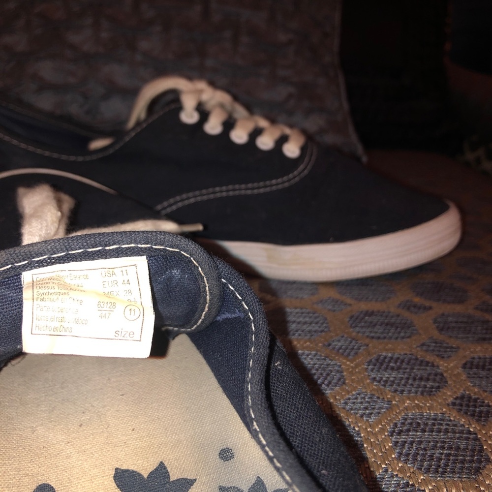 Sneakers - Picture 6 of 6